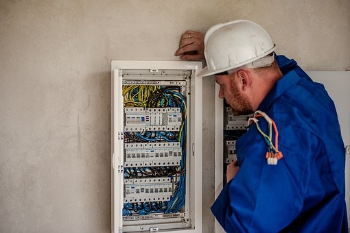 A Guide to Industrial Electrical Contractors